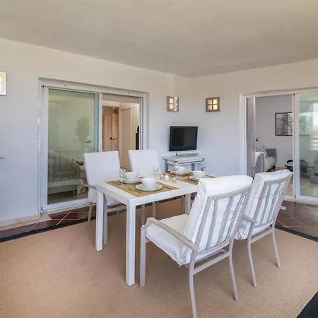 Apartment Vacation I Terrazas De Banus, Comfy And Stylish Apartment, Puerto Banus Marina, 24-7 Security *