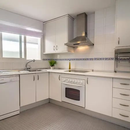 Apartment Vacation I Terrazas De Banus, Comfy And Stylish Apartment, Puerto Banus Marina, 24-7 Security Marbella