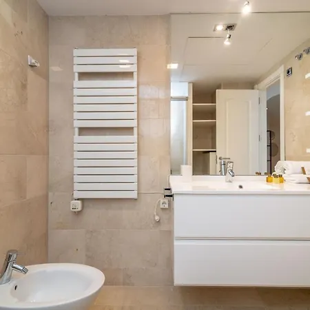 Apartment Vacation I Terrazas De Banus, Comfy And Stylish Apartment, Puerto Banus Marina, 24-7 Security Marbella